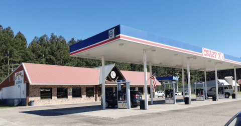 Don't Pass By This Unassuming Restaurant Housed In A Mississippi Gas Station Without Stopping
