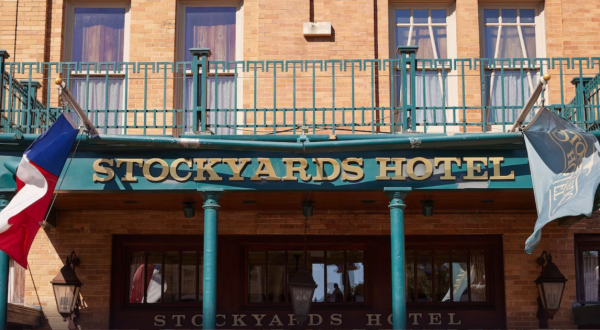 Experience The ‘Old West’ At One Of Texas’ Oldest Hotels