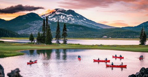 Take An Enchanting Canoe Tour Oregon's Pristine Cascade Lakes By Starlight Or Moonlight