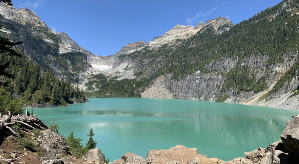 This Turquoise Lake Is The Most Beautiful Spot To Fish In Washington