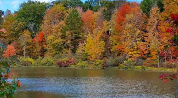 This Little-Known Lake Is Perfect For Easy Fishing, Hiking, And Biking Near Cleveland