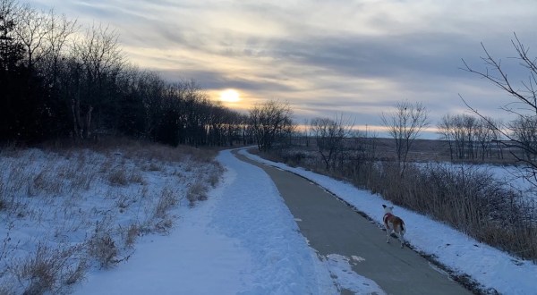 The Little-Known Natural Wonder In Iowa That Becomes Even More Enchanting In The Wintertime