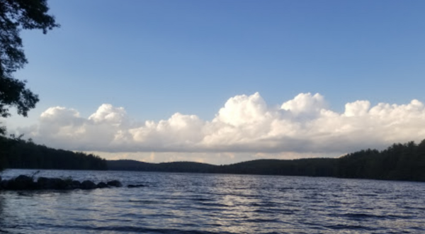 This Underrated Lake Is Perfect For Easy Fishing, Kayaking, Canoeing, And Bird Watching In Connecticut