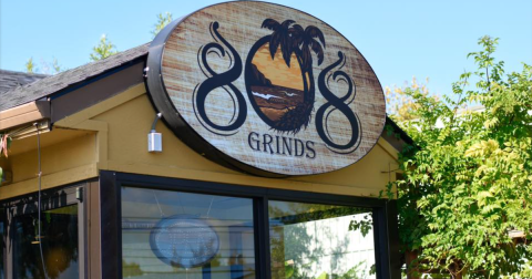 Enjoy The Taste of Hawaii Without Ever Getting On A Plane At This Outstanding Oregon Eatery