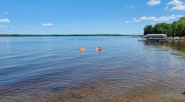 This Little-Known Lake Is Perfect For Easy Fishing, Boating, And Paddling In Wisconsin