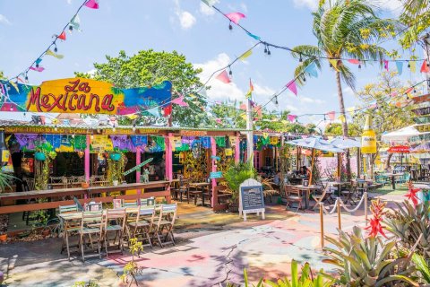 La Mexicana Taco Bar In Florida Is One Of The Most Colorful Restaurants