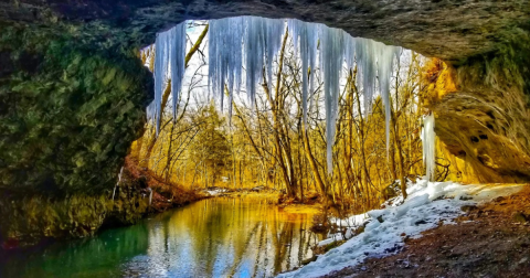 Bennett Spring State Park Is The Perfect Missouri Winter Travel Destination