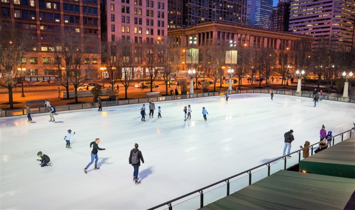 best ice skating in chicago