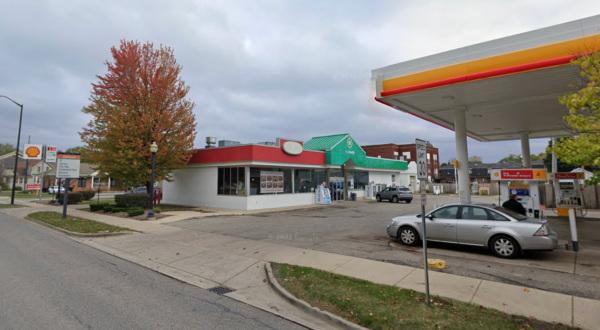 Don’t Pass By This Unassuming Chinese Restaurant Housed In A Michigan Gas Station Without Stopping