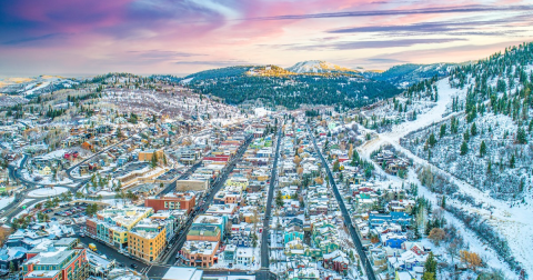 The Cozy Small Town In Utah That Comes Alive Under A Blanket Of Snow