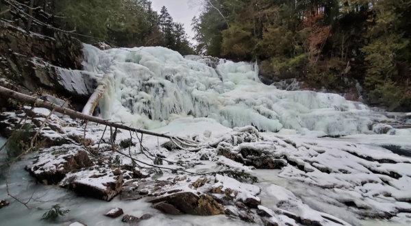 The Little-Known Natural Wonder In Maine That Becomes Even More Enchanting In The Wintertime