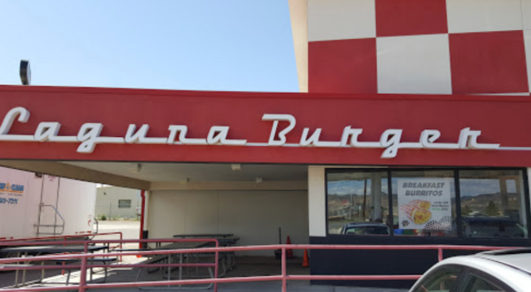 Don’t Pass By This Unassuming Burger Joint Housed In A New Mexico Gas Station Without Stopping