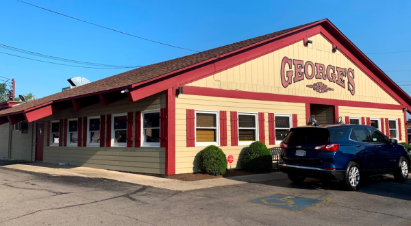 Taste The Best Biscuits And Gravy In Ohio At This Family-Owned Diner