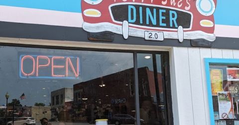 Taste The Best Biscuits And Gravy In Indiana At This Vintage Family-Owned Diner