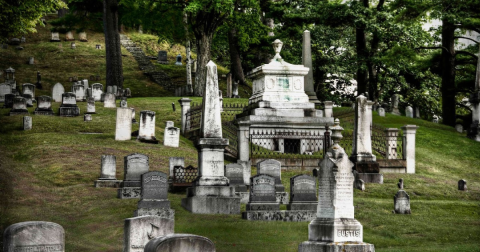 Most People Don't Know That The Cemetery From Stephen King's 'Pet Sematary' Is Found Right Here In Maine