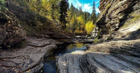 The Iconic Devil's Bathtub Trail In South Dakota Is One Of The Coolest Outdoor Adventures You’ll Ever Take
