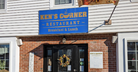 This Old-School Connecticut Restaurant Serves Breakfast To Die For