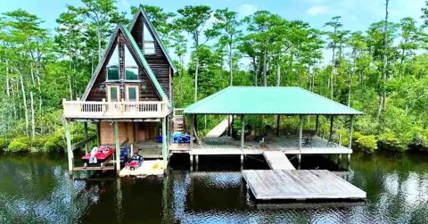 Stay In A Secluded River Delta Cabin Overlooking Water And Wetlands In Alabama