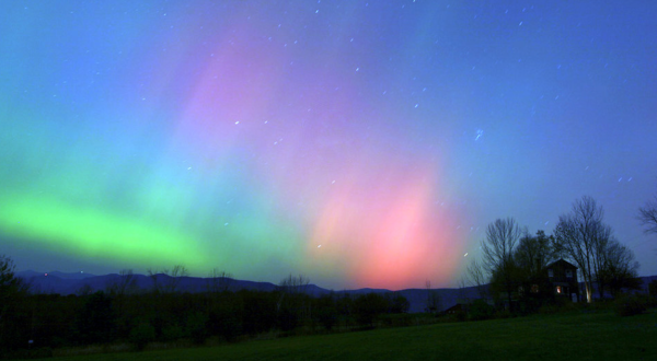 The Northern Lights Might Be Visible From Vermont This Year