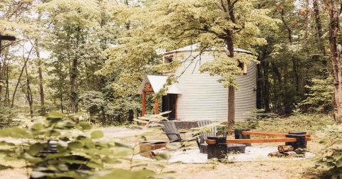 This Grain Bin Airbnb In West Virginia Is The Ultimate Countryside Getaway