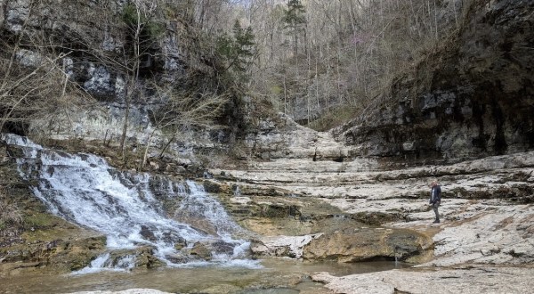 The Iconic Hiking Trail In Alabama Is One Of The Coolest Outdoor Adventures You’ll Ever Take