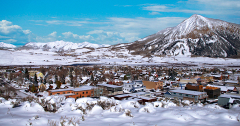 The Cozy Small Town In Colorado That Comes Alive Under A Blanket Of Snow
