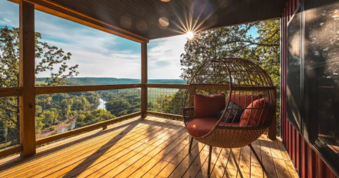The Perfect Spring Getaway Starts With One Of These 7 Picture-Perfect Airbnbs