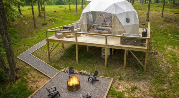 There’s A Dome Airbnb In Illinois Where You Can Truly Sleep Beneath The Stars