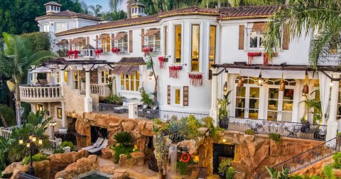 A European-Style Getaway In Southern California, This Villa Has Private Waterfalls And Epic Views