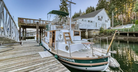 This Summer, Take A Washington Vacation On A Floating Bed And Breakfast In Gig Harbor