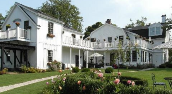 Kick Back And Relax With A Stay At The Beautiful Connecticut River Valley Inn