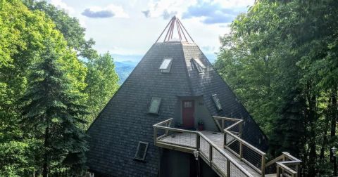 The Incredible Pyramid Airbnb You'd Never Expect To Find In North Carolina