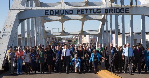 Crossing this 83-Year-Old Bridge In Alabama Is Like Walking Through History