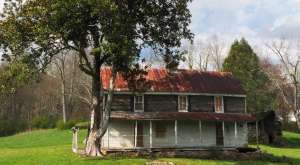 This Long-Abandoned Tennessee Historic Home Is Making A Comeback
