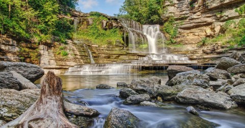 Best Waterfalls in Tennessee: 12 Local Favorites & Hidden Gems