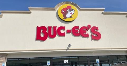 I Can't Stop Visiting Buc-ee's In Tennessee