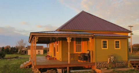 You Won't Believe The Views You'll Find At This Incredible Airbnb In North Dakota