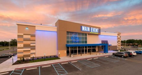 Main Event Is A Bar Arcade In Kentucky And It’s An Adult Playground Come To Life