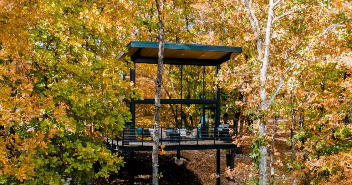 You Won't Believe The Views You'll Find At This Incredible Airbnb In Missouri