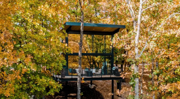 You Won’t Believe The Views You’ll Find At This Incredible Airbnb In Missouri