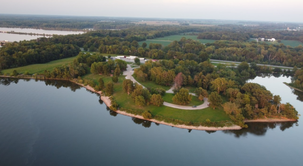 The Country’s Most Impressive Rest Stop Is Hiding Right Here In Illinois