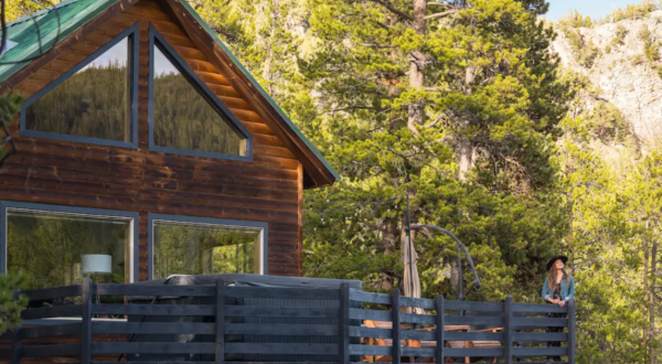 You Won’t Believe The Views You’ll Find At This Incredible Airbnb In Colorado