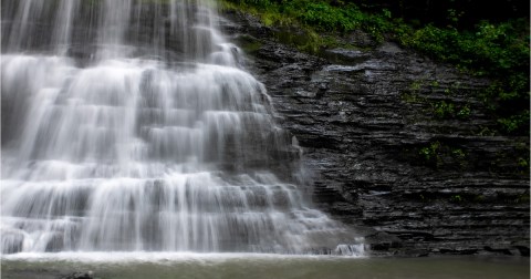 We Love Visiting This Underrated Roadside Waterfall Cove In West Virginia