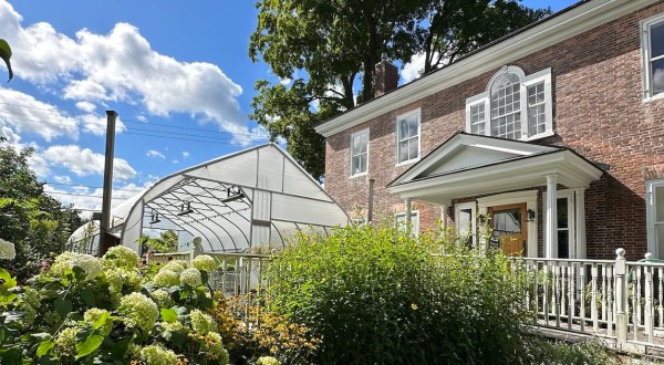 Take A Drive To The Country To Dine At This Exceptional Rural Restaurant In Vermont