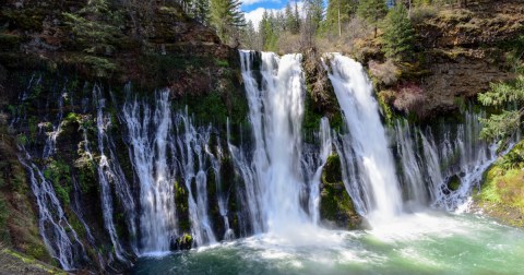 Best Waterfalls in Northern California: 15 Local Favorites & Hidden Gems