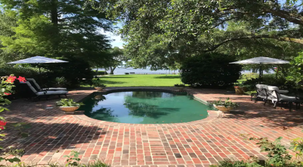 You Won’t Believe The Views You’ll Find At This Incredible Airbnb In Mississippi