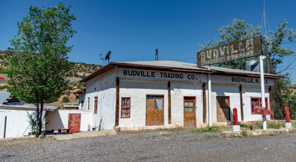 The Incredible Trading Post In New Mexico That Has Been Left In Ruins