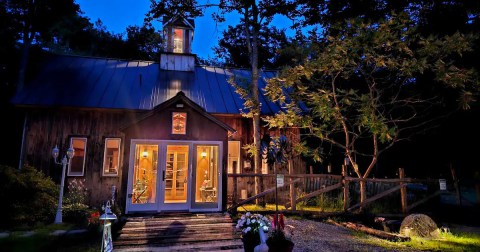 Escape To The Countryside When You Stay At This Rural Airbnb In New Hampshire