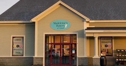 You'll Never Look At Donuts The Same Way After Trying Madeleine's Bakery In Vermont