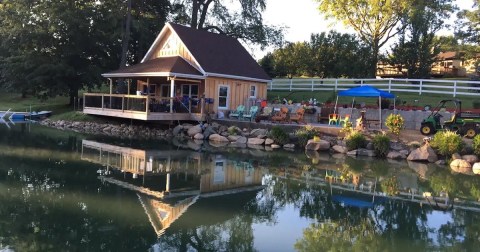 Escape To The Countryside When You Stay At This Rural Airbnb In Iowa
